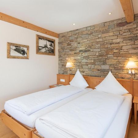 Berghotel Truebsee - Accessible Only By Cable Car Engelberg Luaran gambar