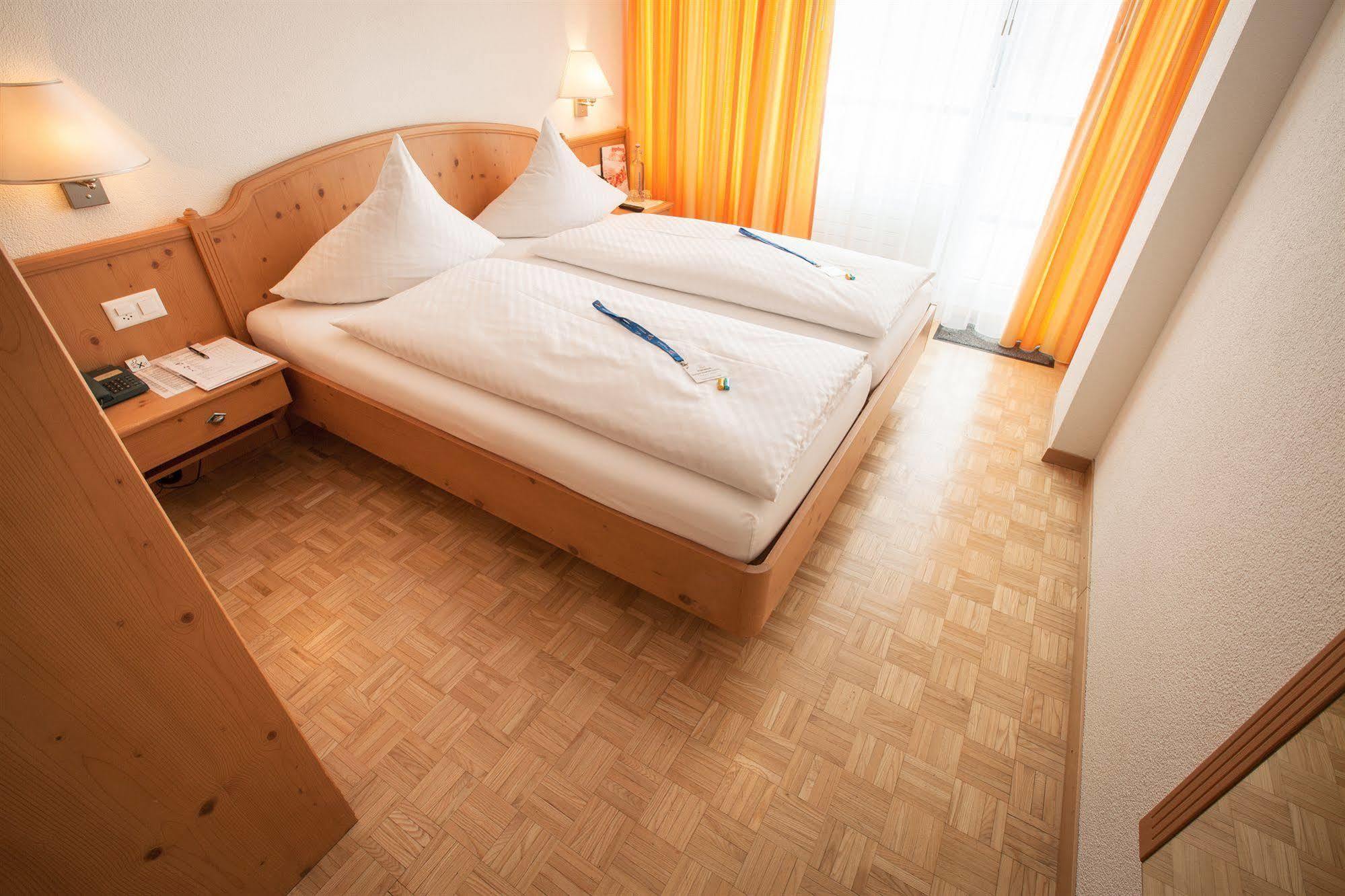 Berghotel Truebsee - Accessible Only By Cable Car Engelberg Luaran gambar