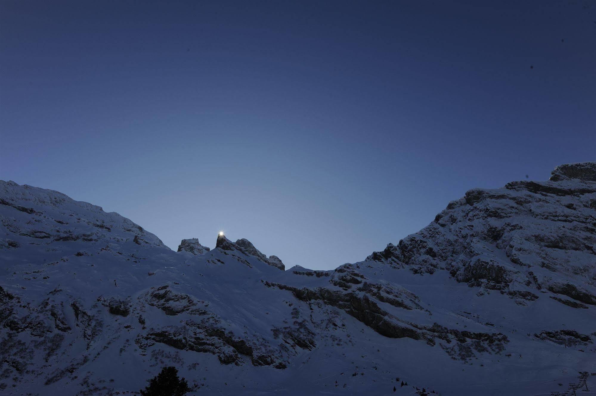 Berghotel Truebsee - Accessible Only By Cable Car Engelberg Luaran gambar